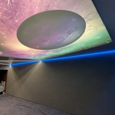 elegante-lichtdecke-fuers-schlafzimmer