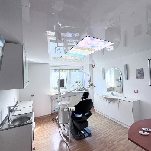 lichtdecke-im-Arztpraxis