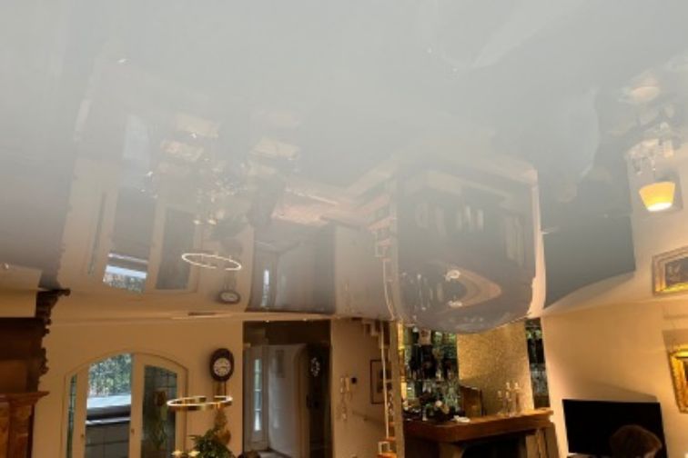 Spanndecke- Wasserdichtes Material: